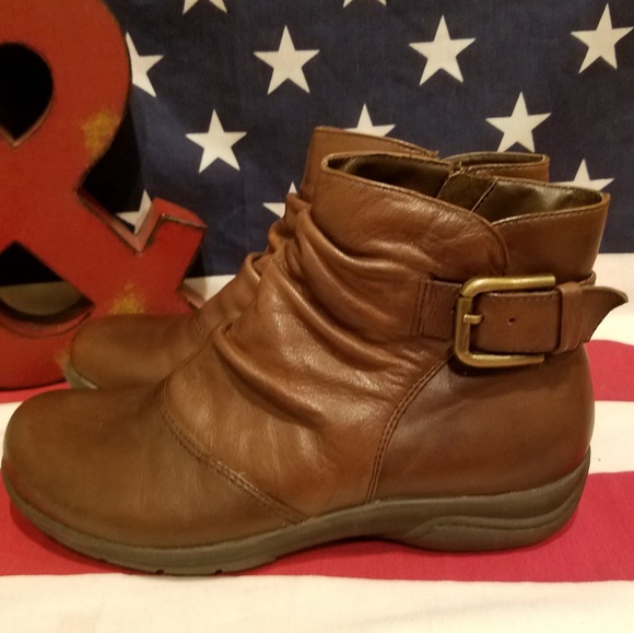 clarks side zip boots